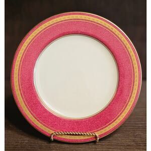 Vtg Oscar De la Renta Imperial Ruby Salad Plate Gold Trim Discontinued 8 3/8"